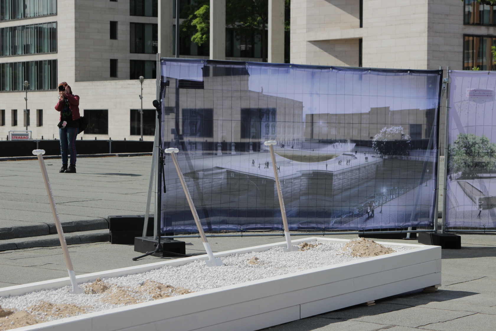 Nach dem Spatenstich